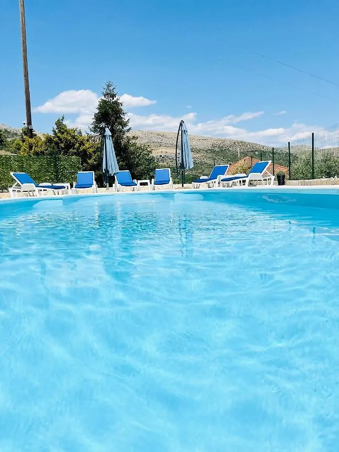 Villa Enjoy Trogir 0*,  Croatia